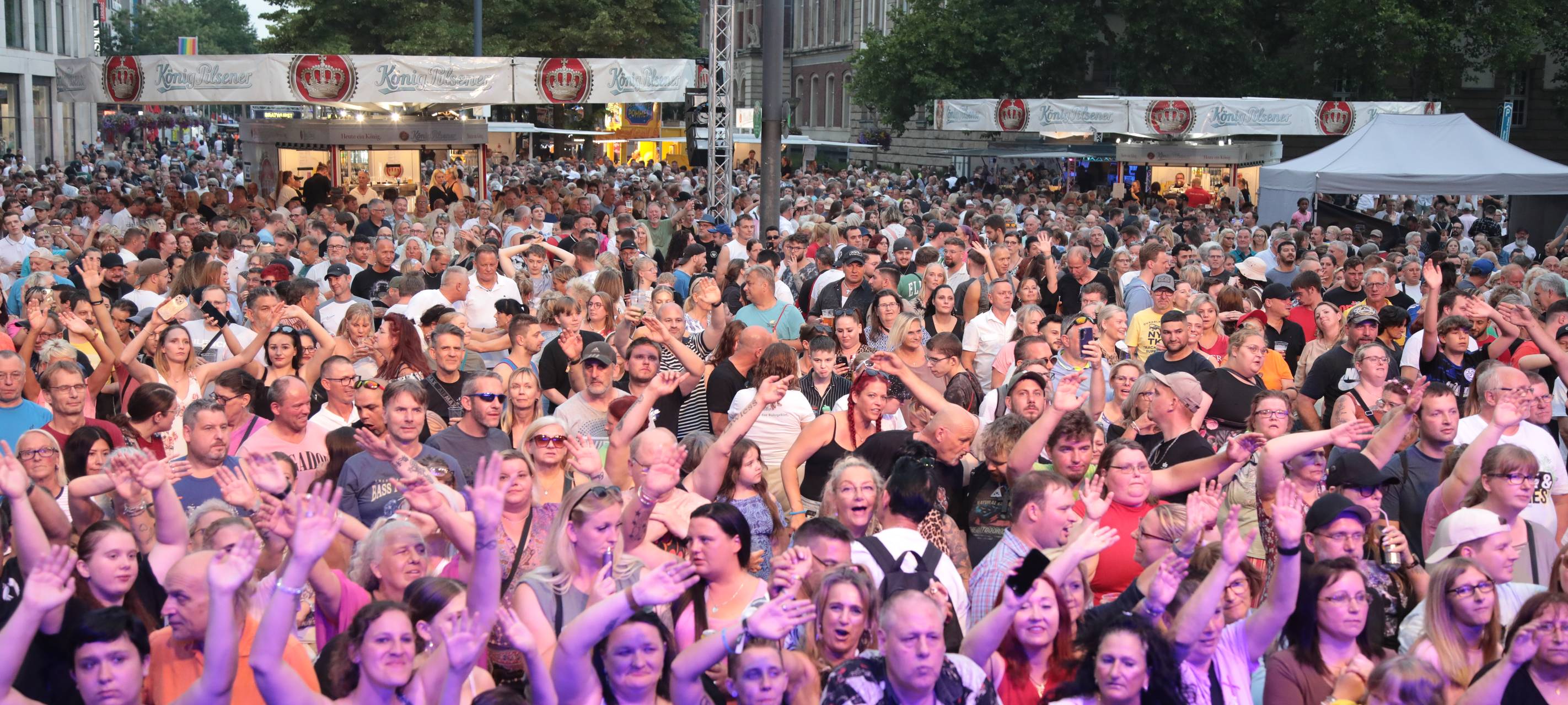 Duisburg feiert vier Tage Stadtfest in der City
