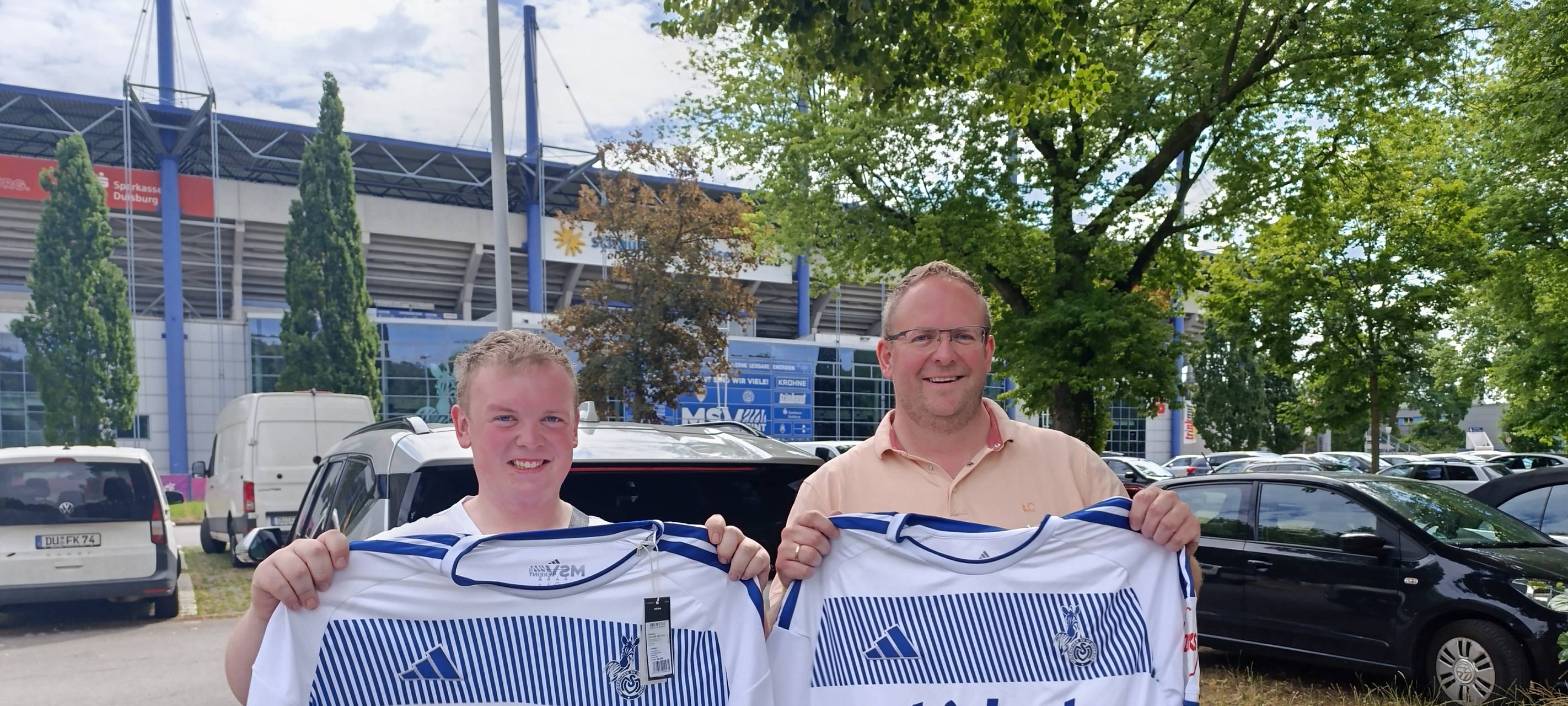 Fans kaufen neues MSV-Trikot zum Start