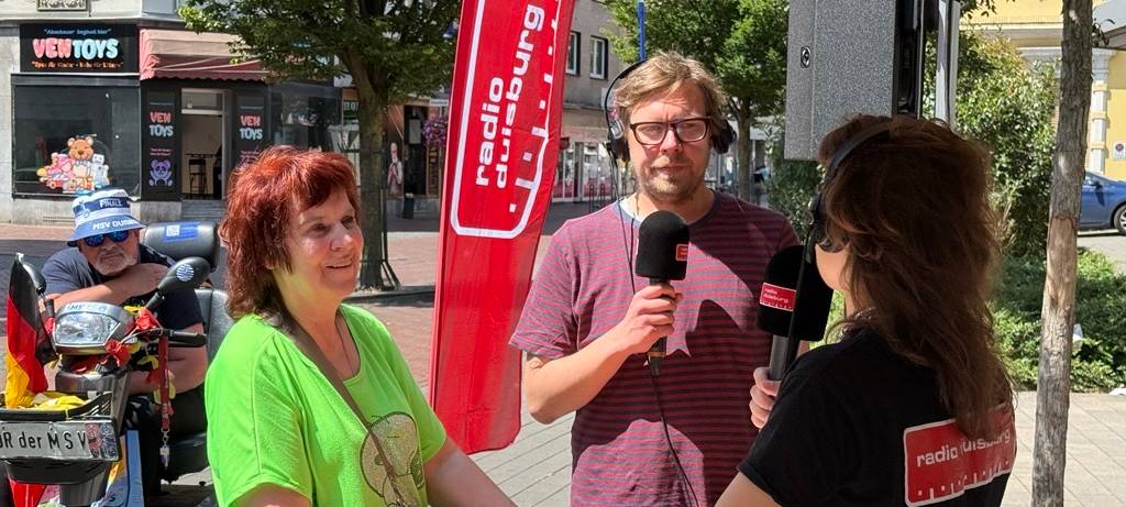 Evelyn Auguste-Simon, Wirtin im Meidericher Treff i Gespröch mit Radio Duisburg