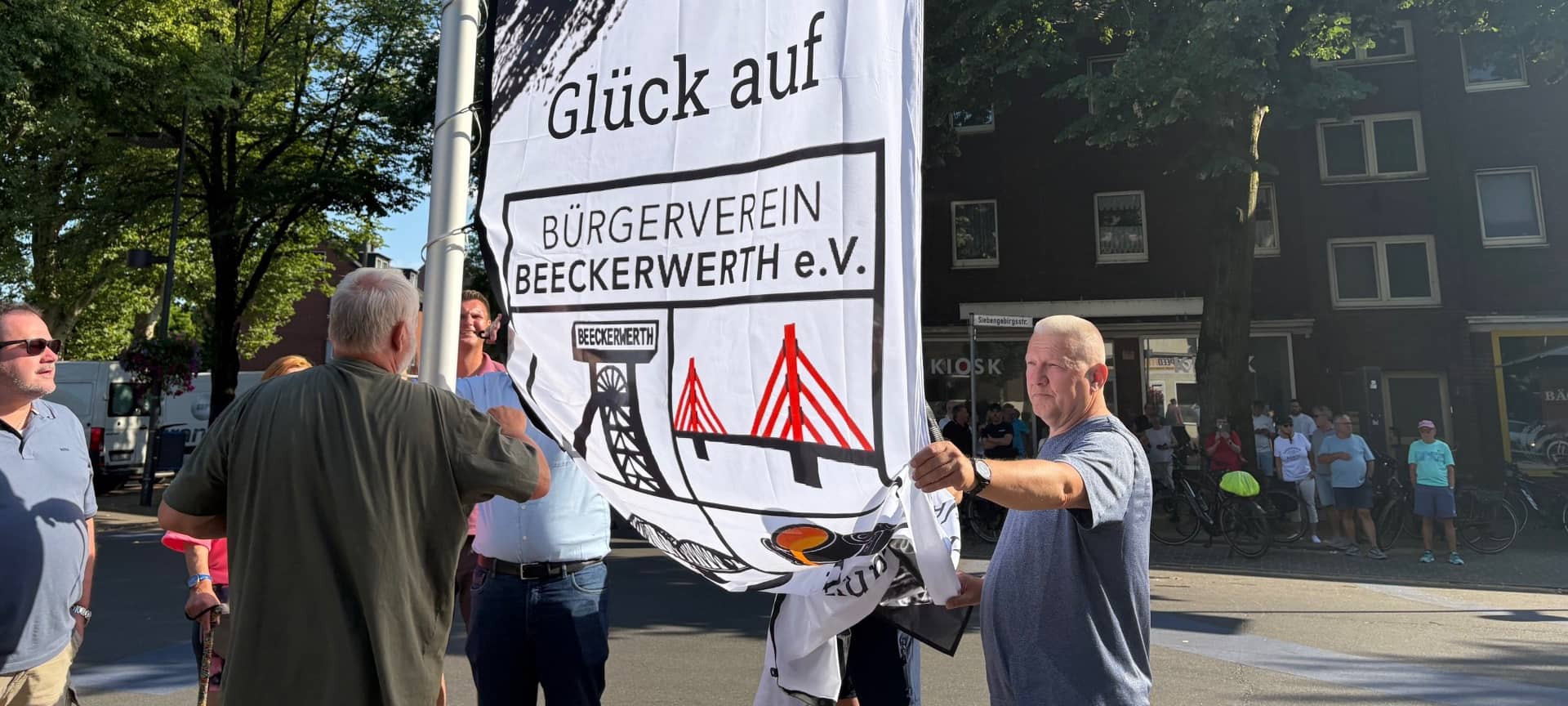 Neue Vereinsflagge für Beeckerwerth