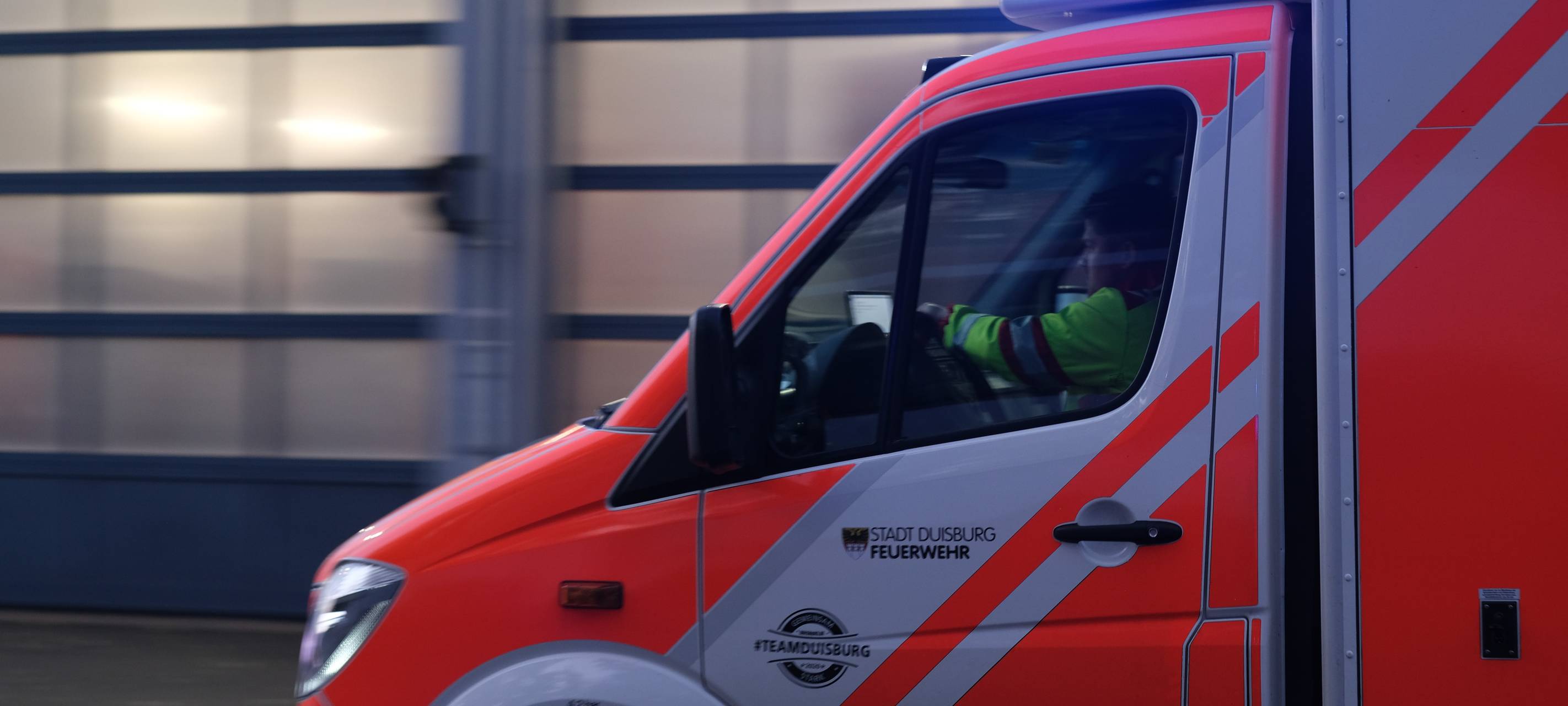A524 nach Unfall voll gesperrt