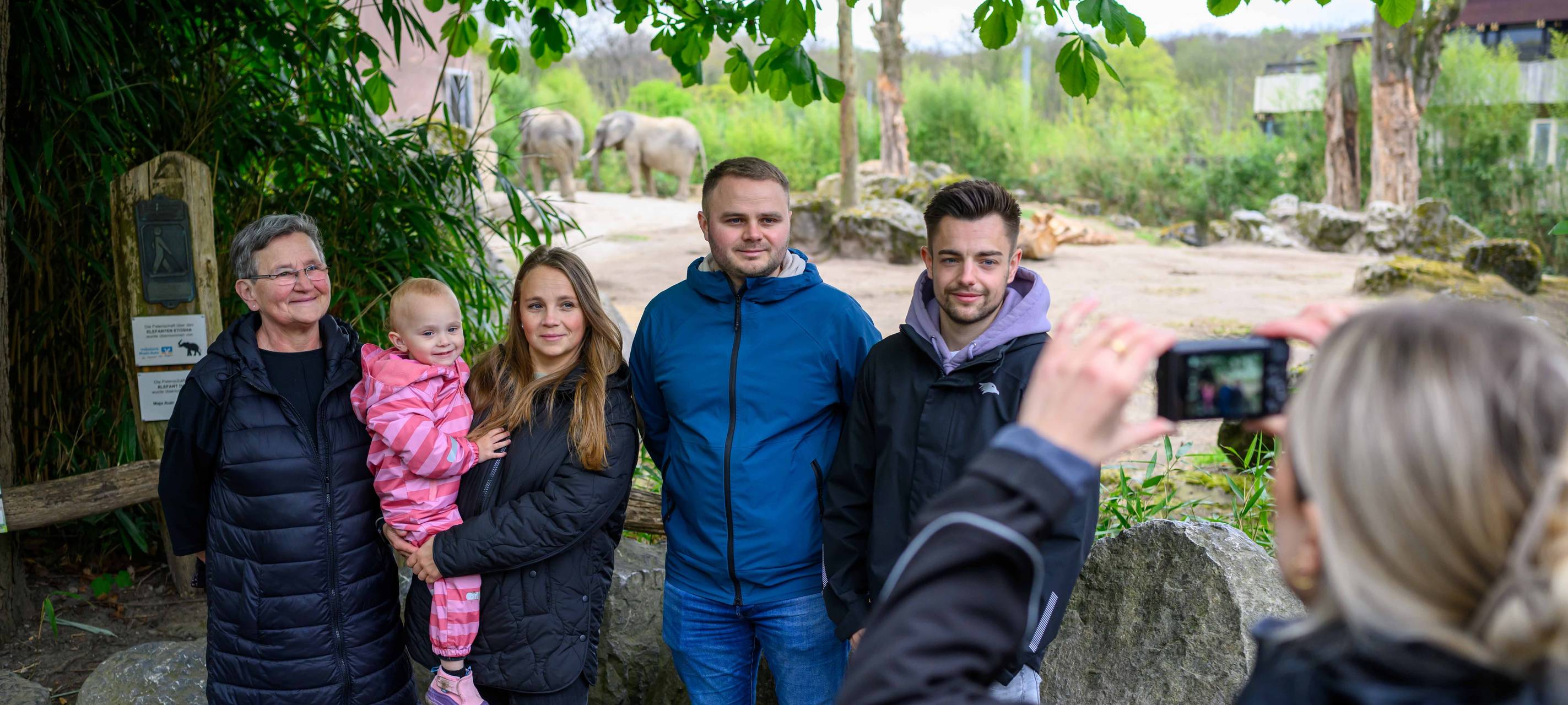 Umweltaktion für Familien im Zoo Duisburg.