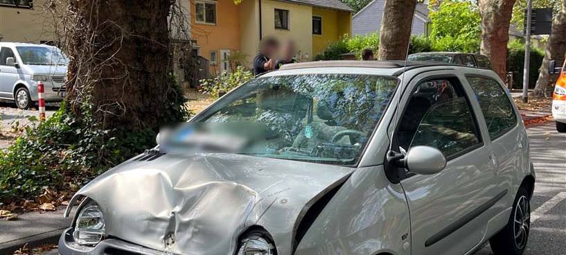 Duisburg: Unfall in Neudorf