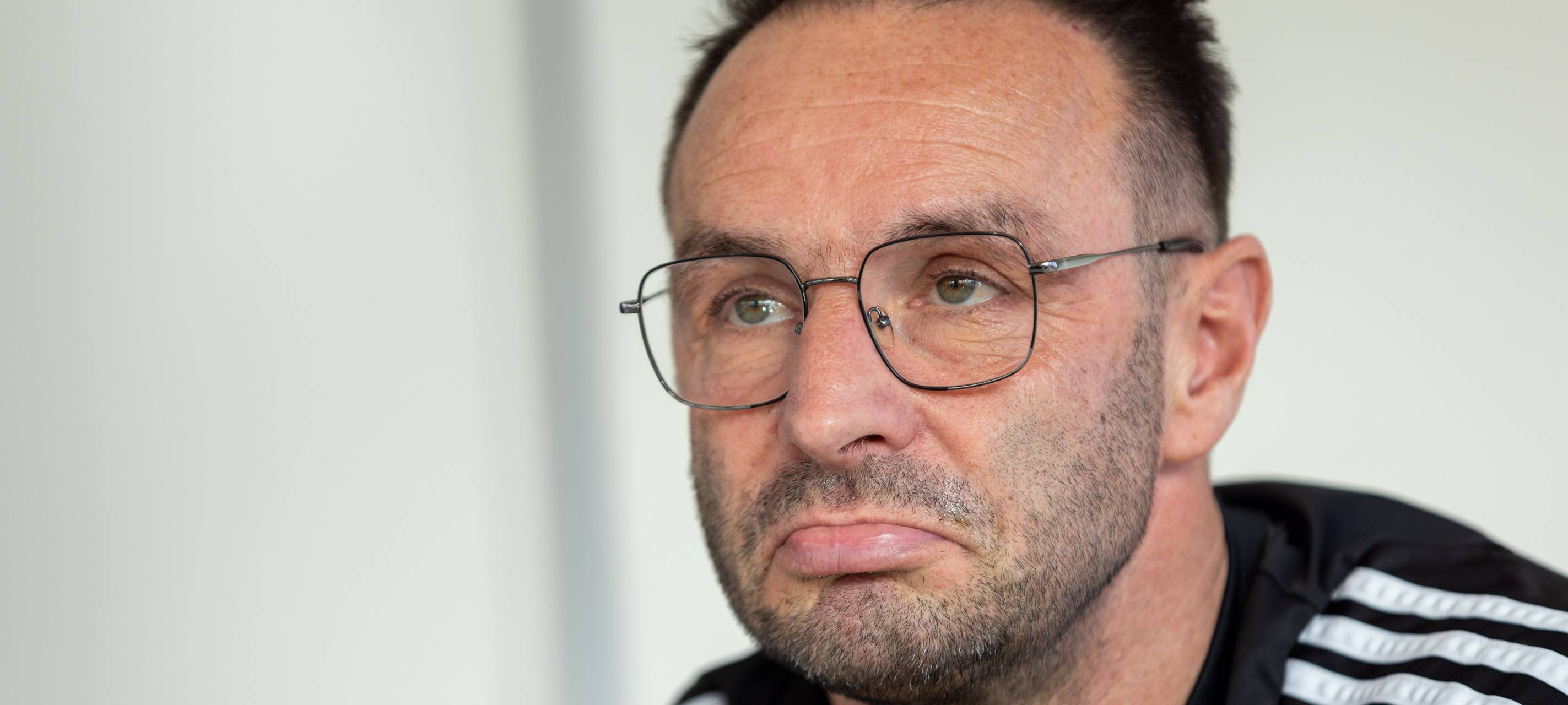 Kapitän Hahn vor Abgang beim MSV