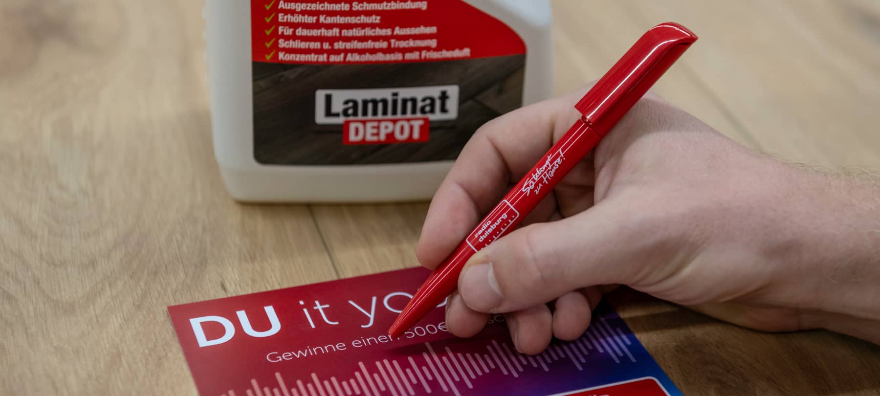 FOTOS: DU it yourself – Verlege-Workshop im LaminatDEPOT