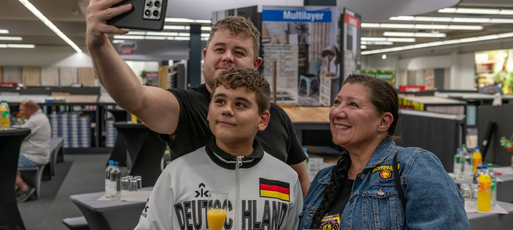 FOTOS: DU it yourself – Verlege-Workshop im LaminatDEPOT