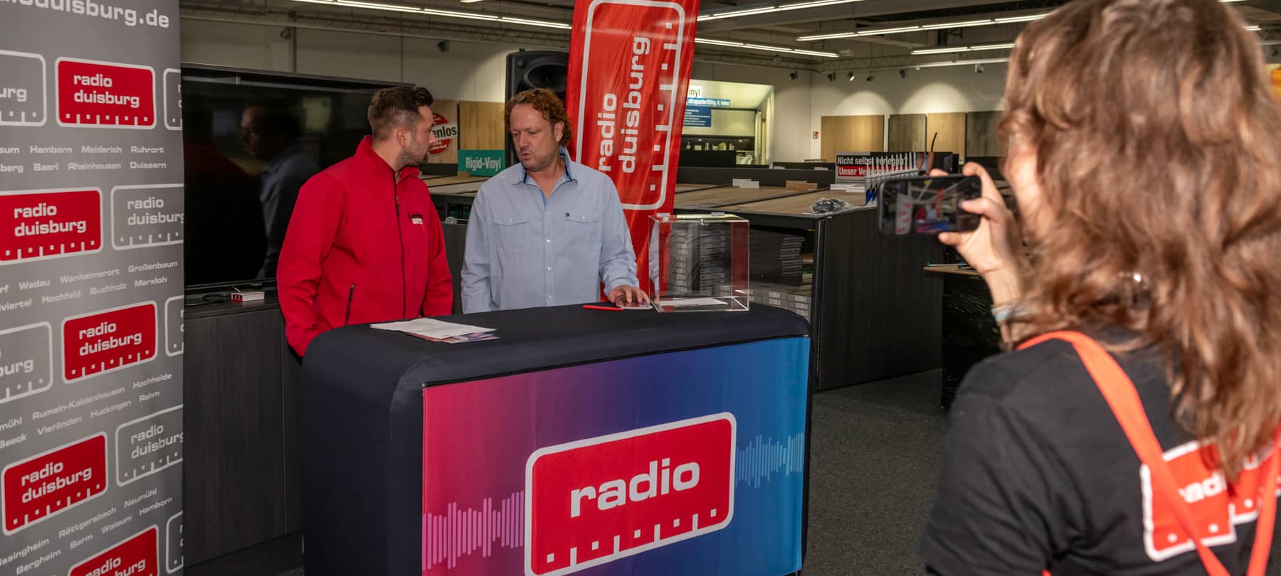 FOTOS: DU it yourself – Verlege-Workshop im LaminatDEPOT