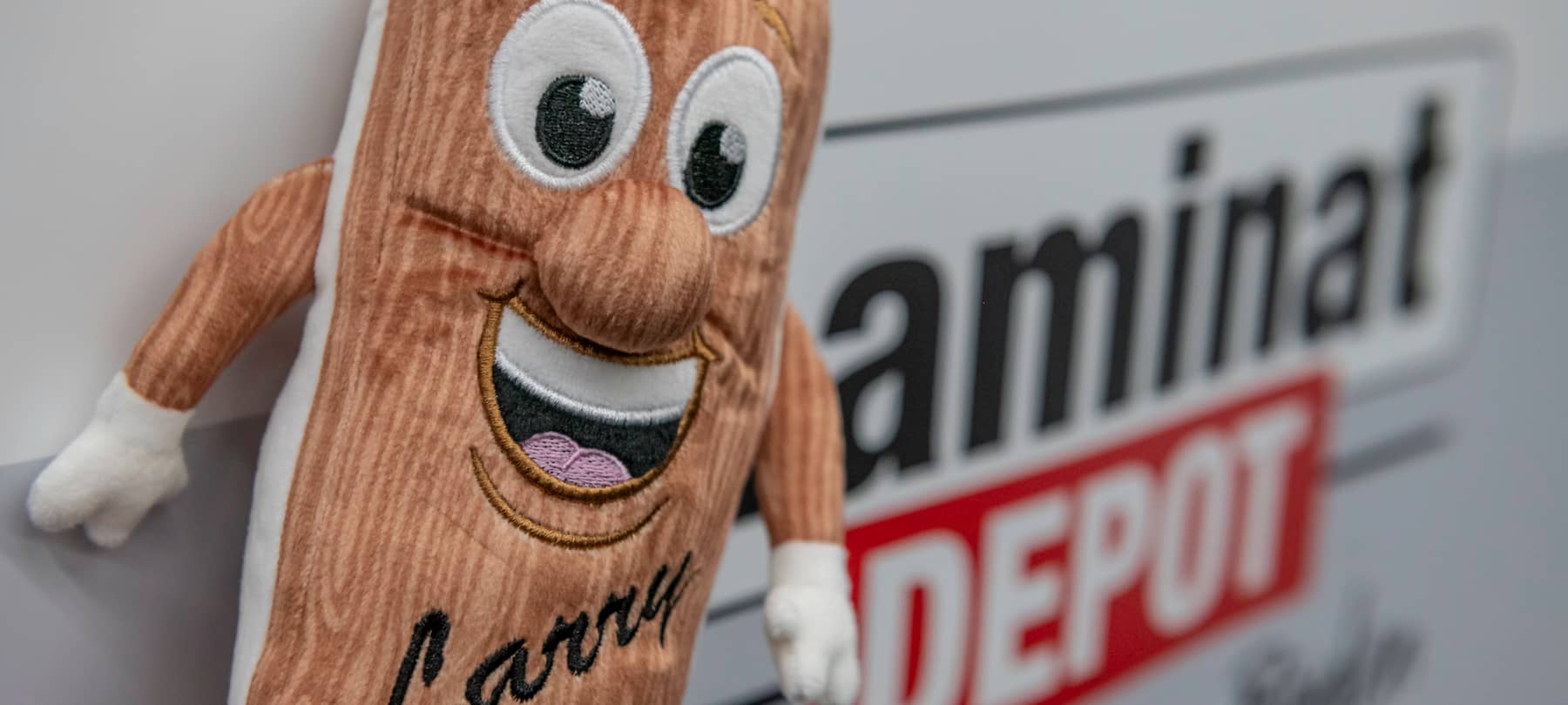 FOTOS: DU it yourself – Verlege-Workshop im LaminatDEPOT