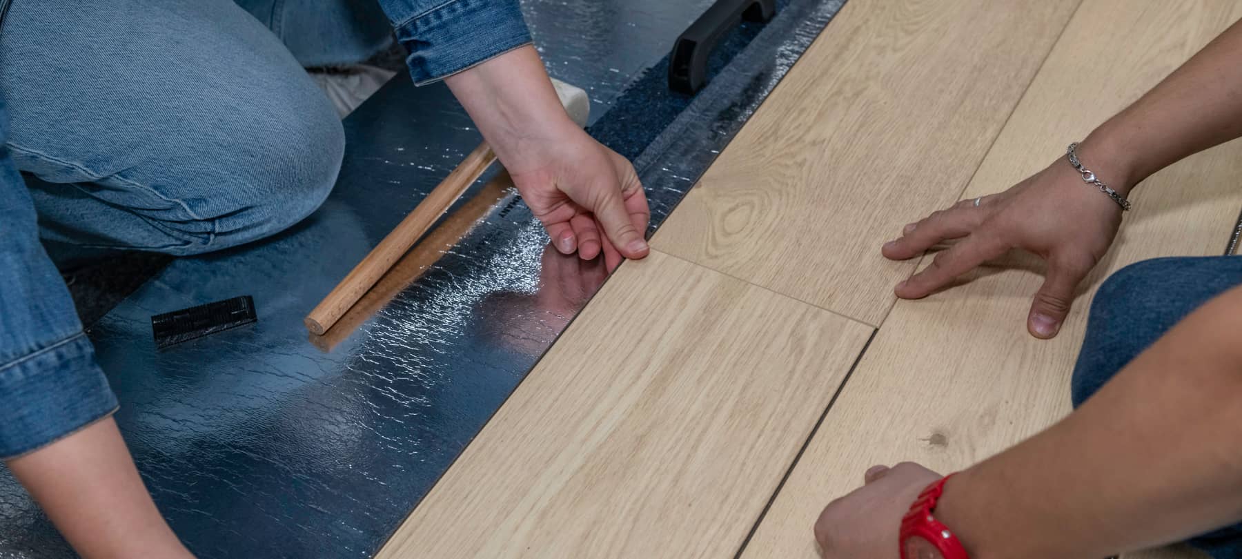 FOTOS: DU it yourself – Verlege-Workshop im LaminatDEPOT