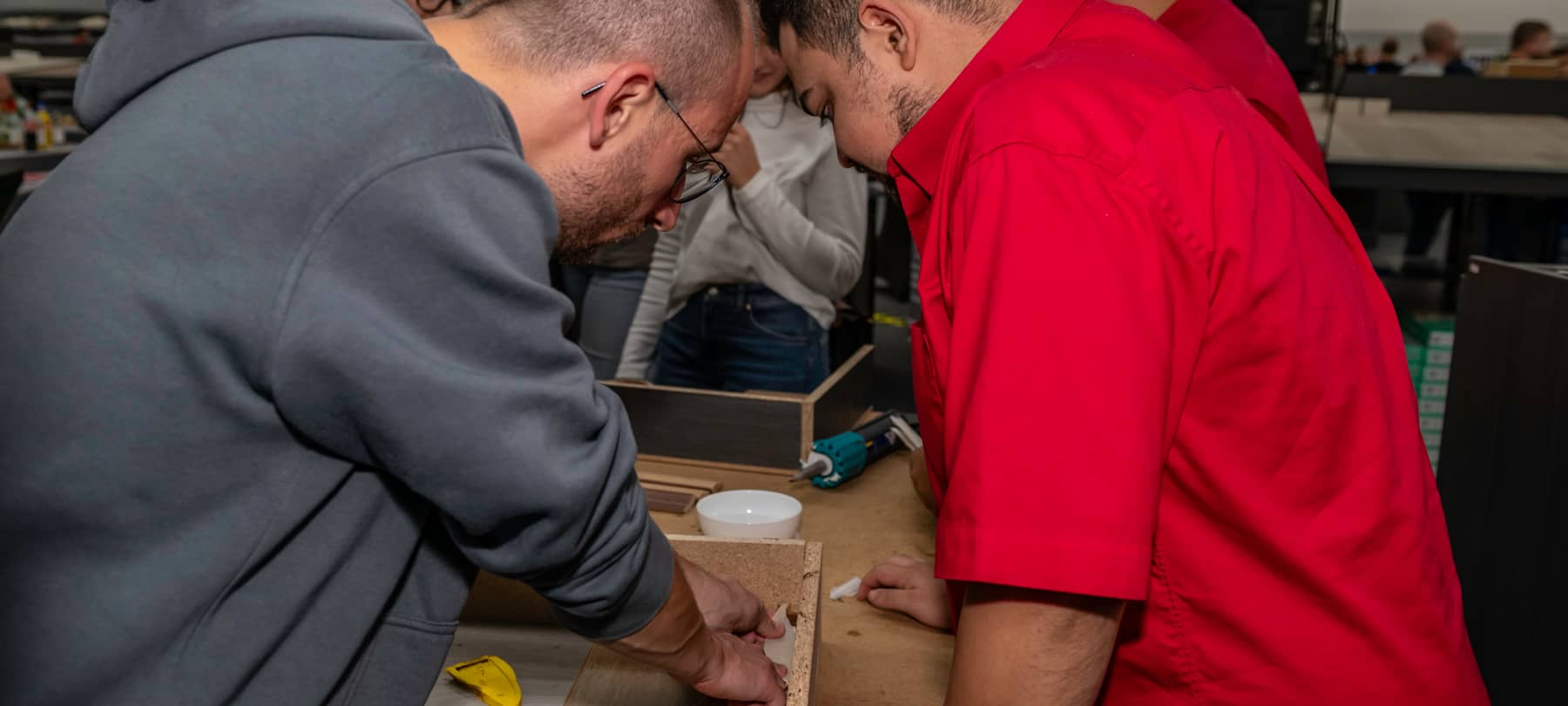 FOTOS: DU it yourself – Verlege-Workshop im LaminatDEPOT