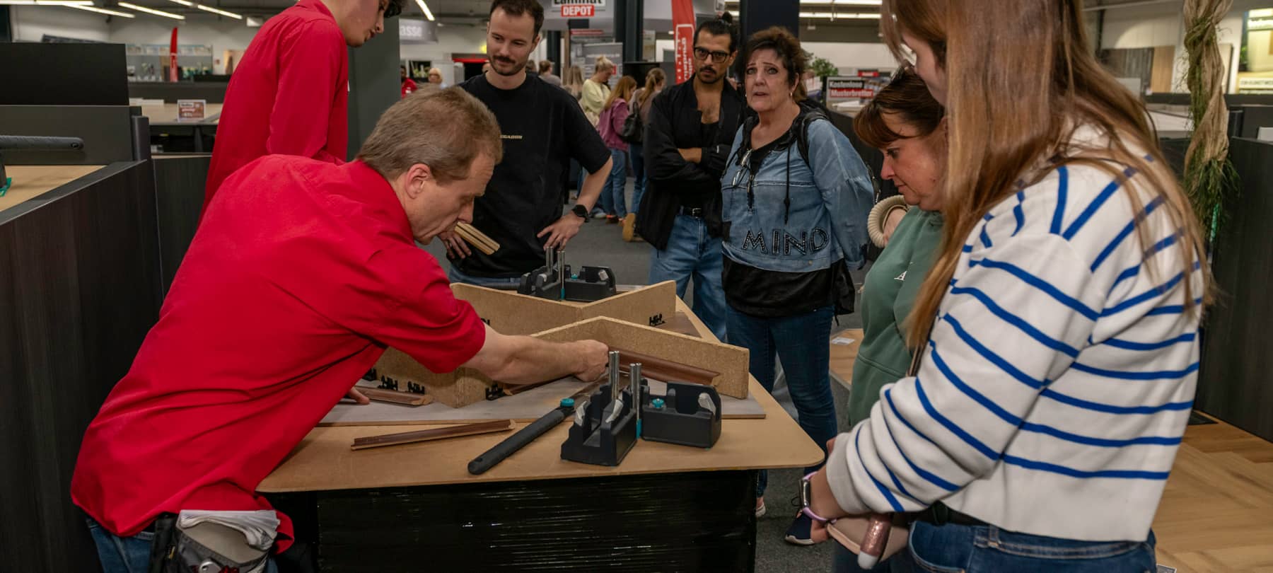 FOTOS: DU it yourself – Verlege-Workshop im LaminatDEPOT