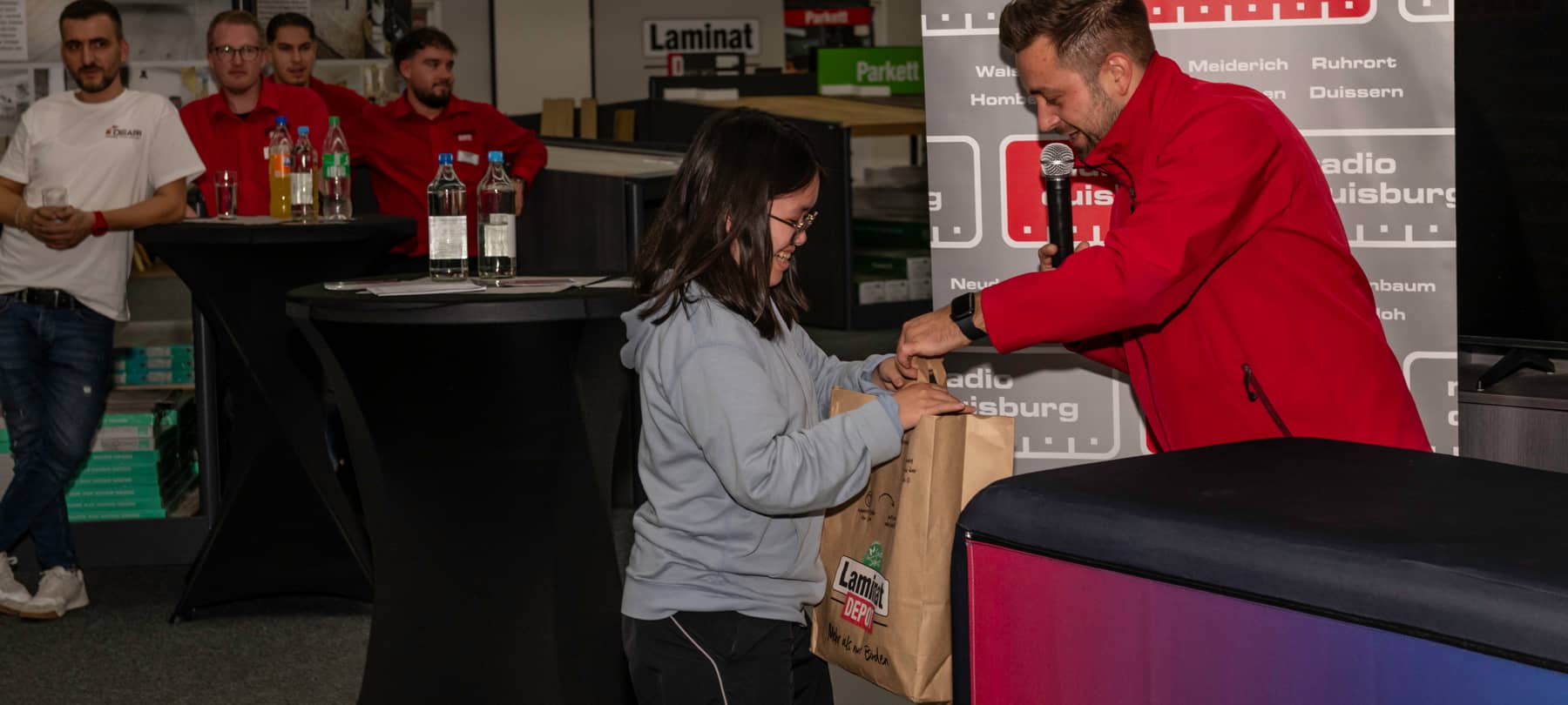 FOTOS: DU it yourself – Verlege-Workshop im LaminatDEPOT