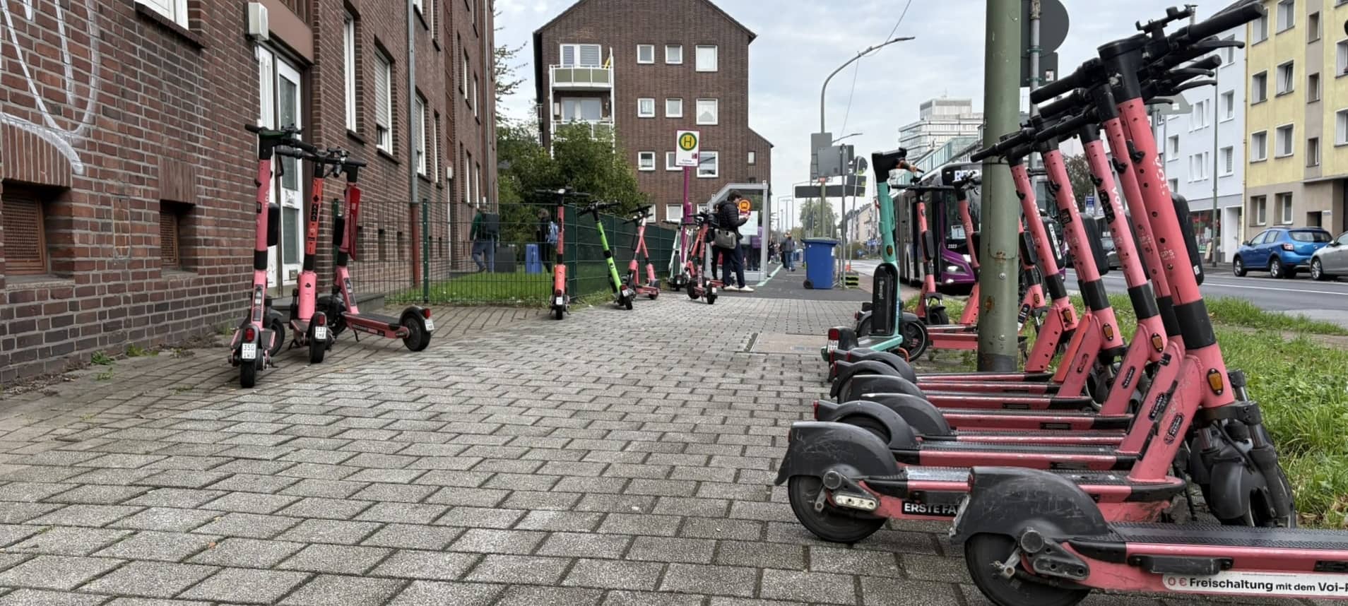 E-Scooter sorgen für Probleme am Duisburger Hauptbahnhof
