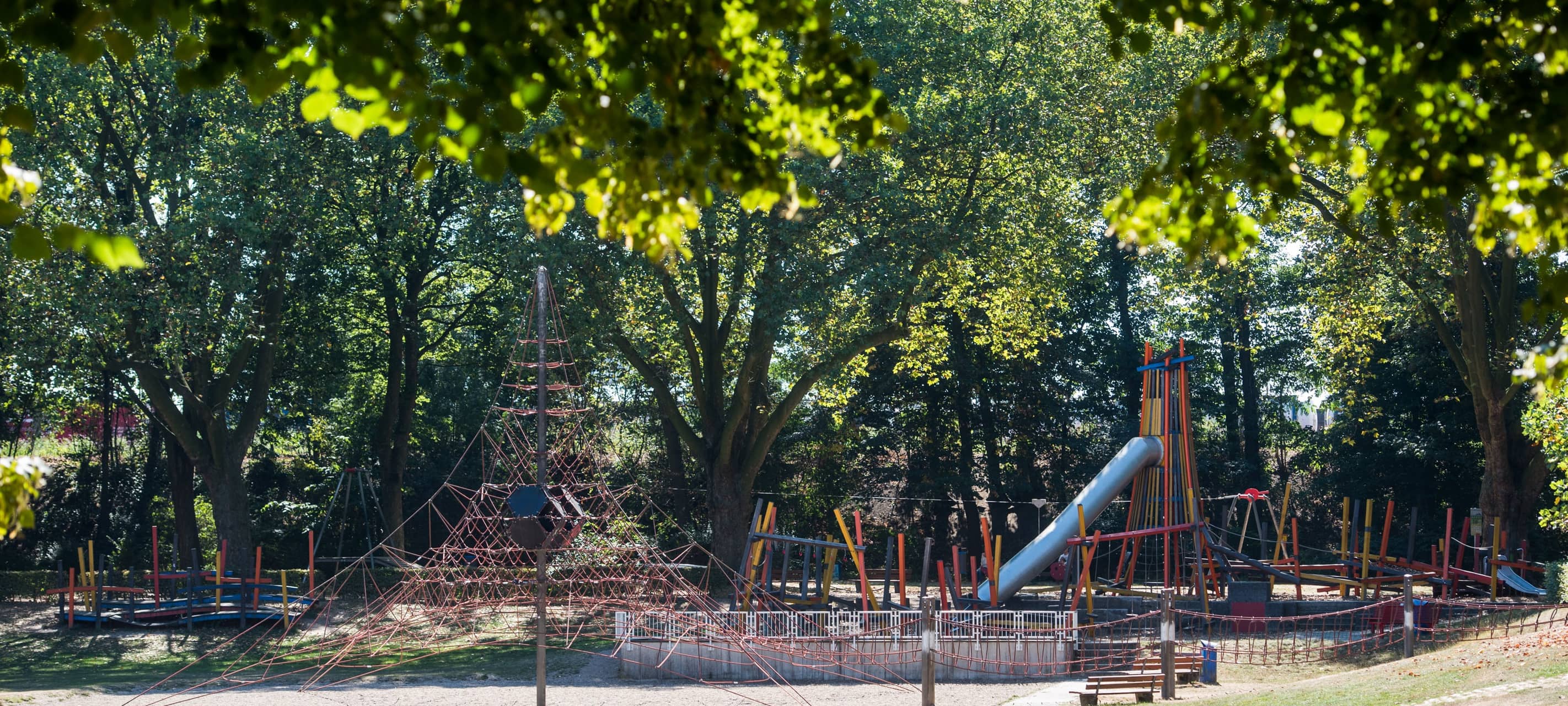 Blick auf den Spieplatz im Stadtpark Meiderich