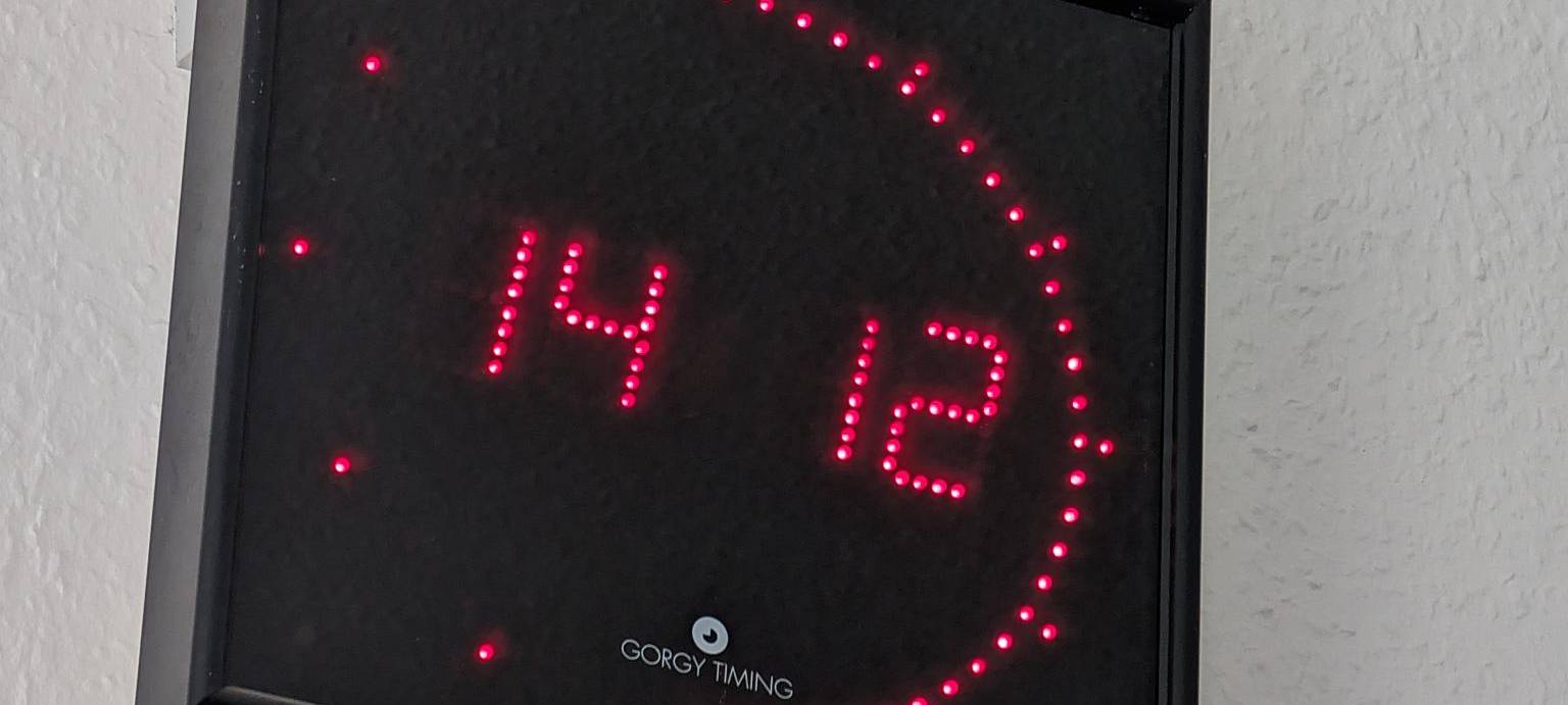 Duisburger schieben viele unbezahlte Überstunden