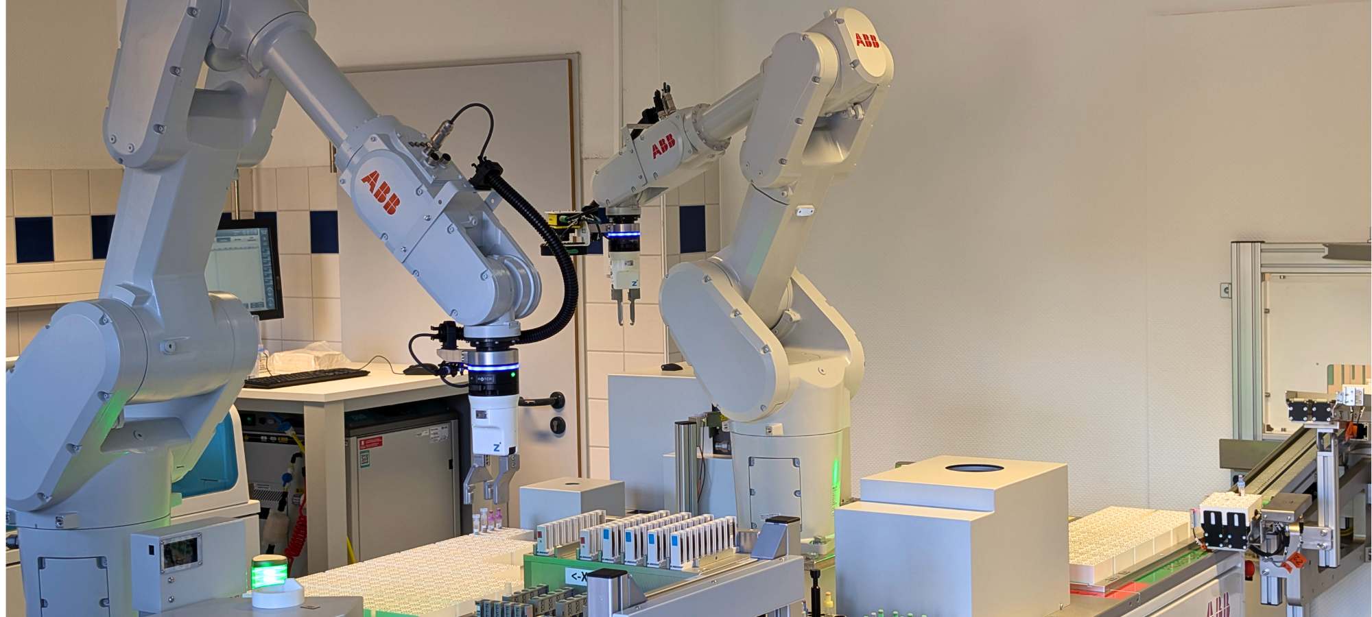 Erste Laborroboter in Duisburg: Automation bei Johannitern