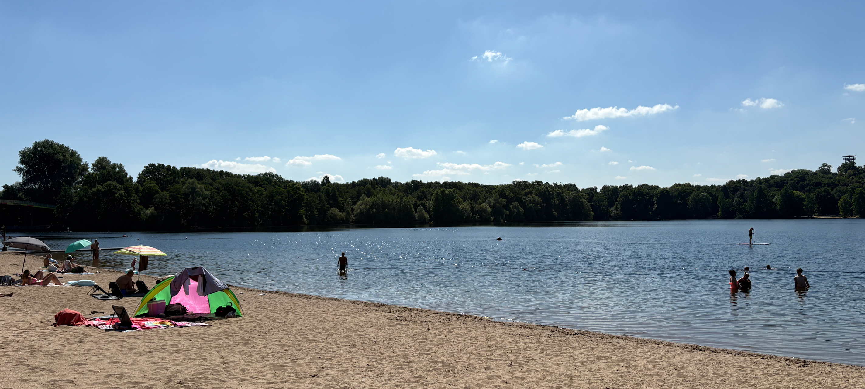 Das Freibad Wolfssee liegt an der Sechs-Seen-Platte.